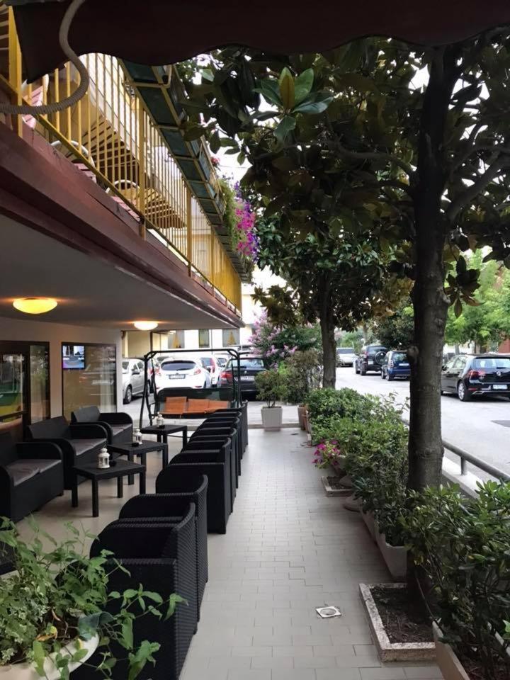 Hotel Glenn Rimini Exterior photo